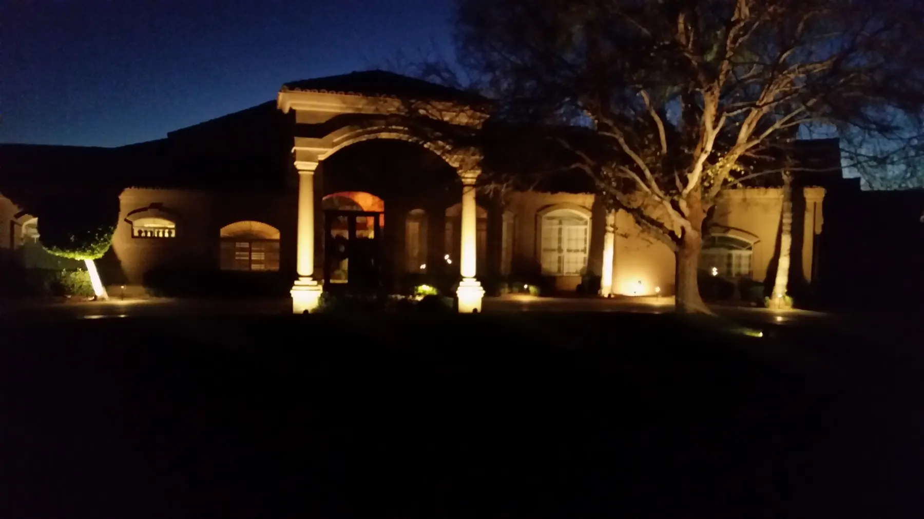 Uplit residence