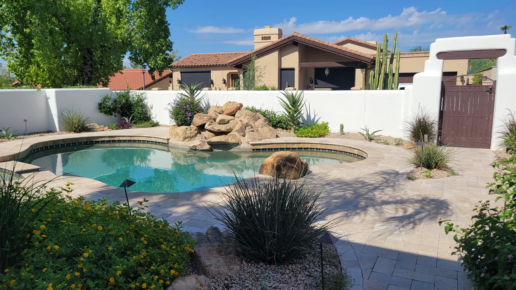Boulder waterfall water feature